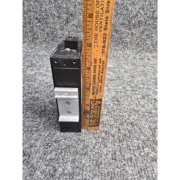 Weidmuller IE-SW-BL05-5TX Ethernet Switch Rev 2.0 1240850000 - Picture 6 of 6